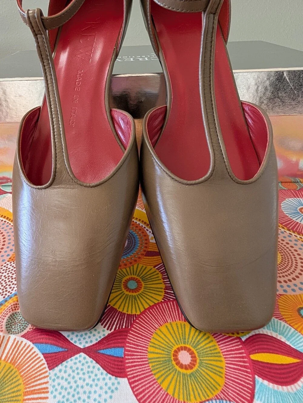 J Crew Made-in-Italy T-strap heels in leather CR930  Size 9.5 *Flawed